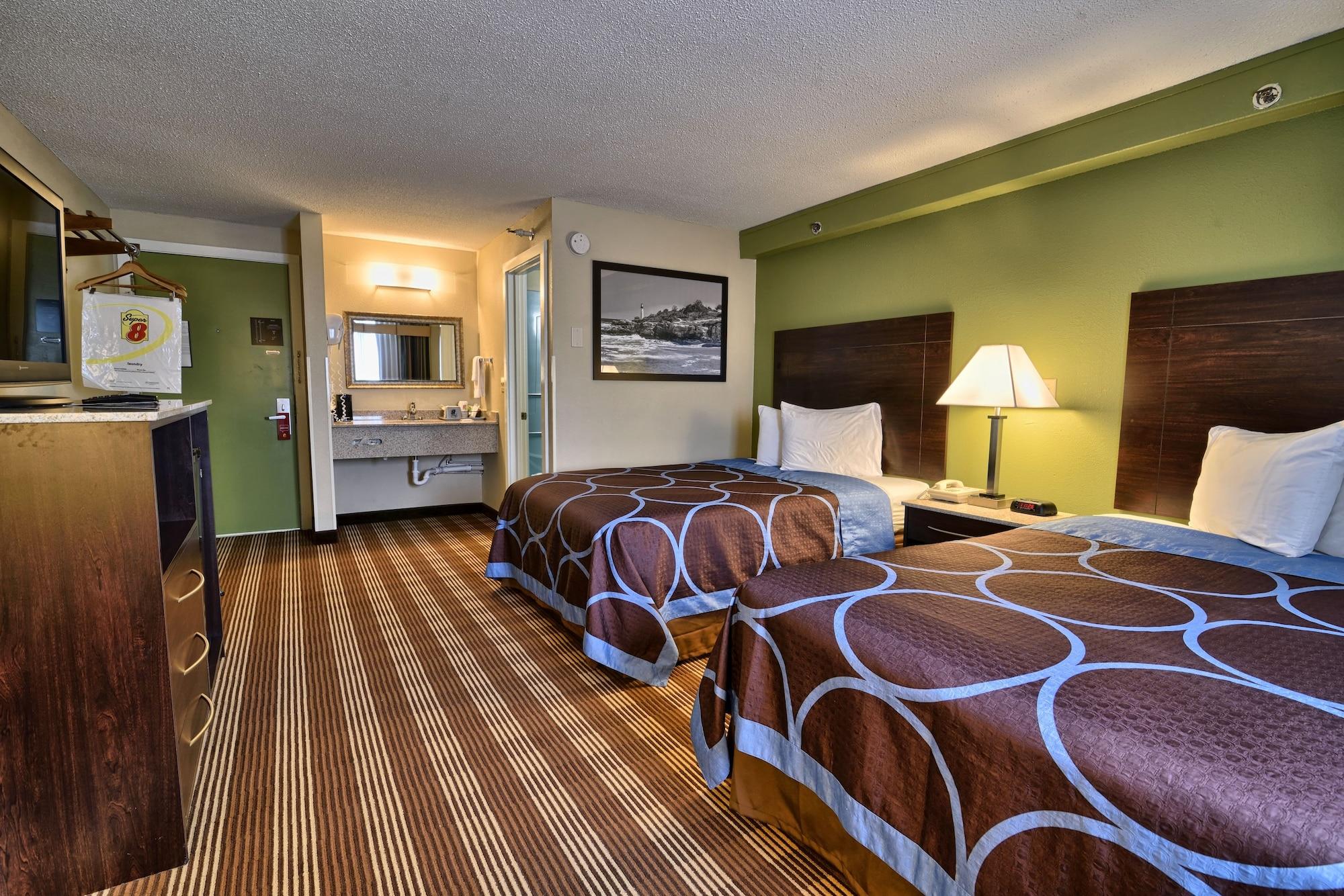 Super 8 By Wyndham 2*